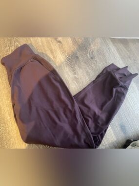 Old Navy High-Waist Jogger Pants - Deep Plum sold